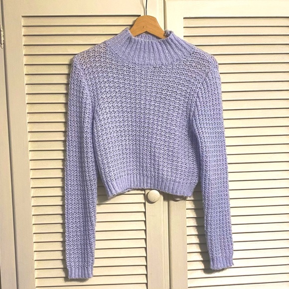 Forever 21 Cropped Sweater - Picture 1 of 6